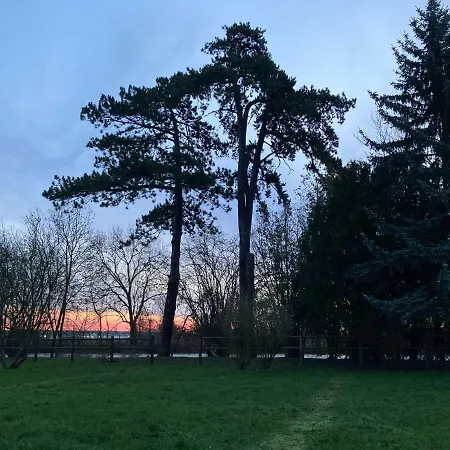 Сasa de vacaciones Gite Les Galinettes Au Bord De La Riviere *